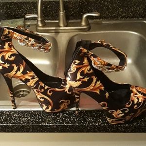 Make an offer. Must sell today! Size 11 Heels